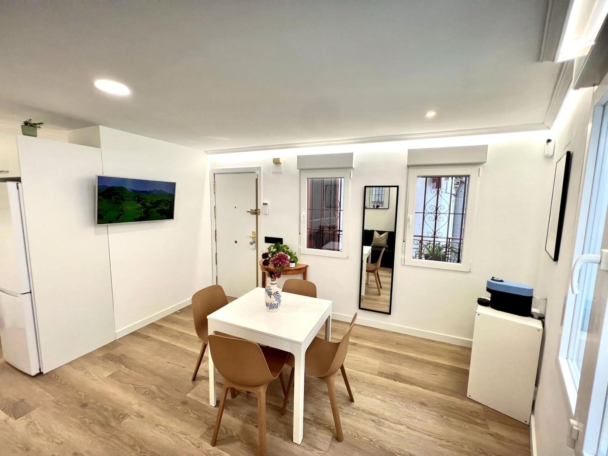 Apartment In The Heart Of Madrid-Piso En Malasana Eksteriør bilde