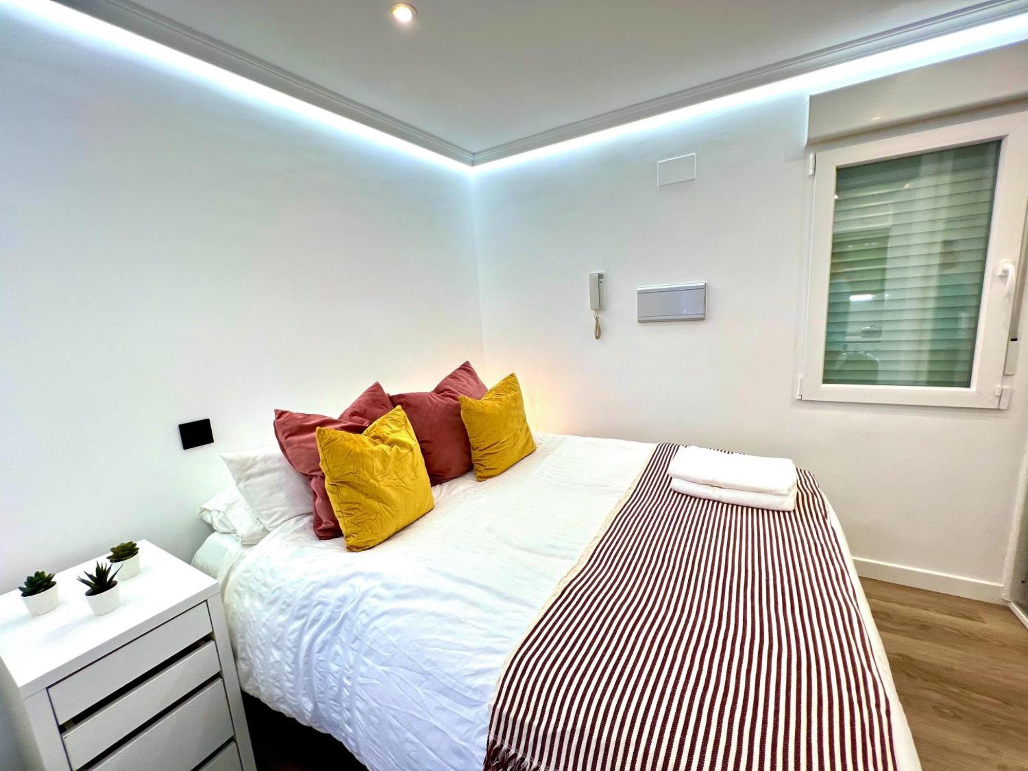Apartment In The Heart Of Madrid-Piso En Malasana Eksteriør bilde