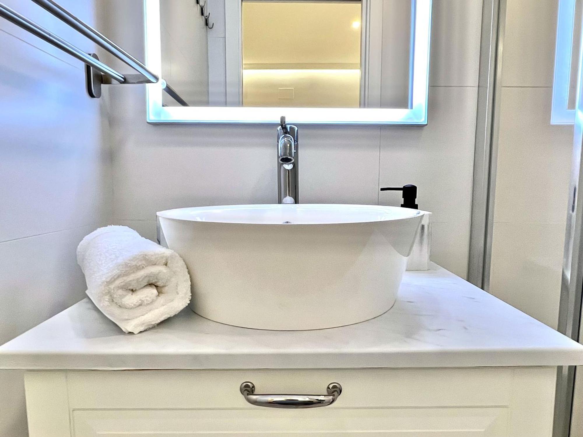 Apartment In The Heart Of Madrid-Piso En Malasana Eksteriør bilde