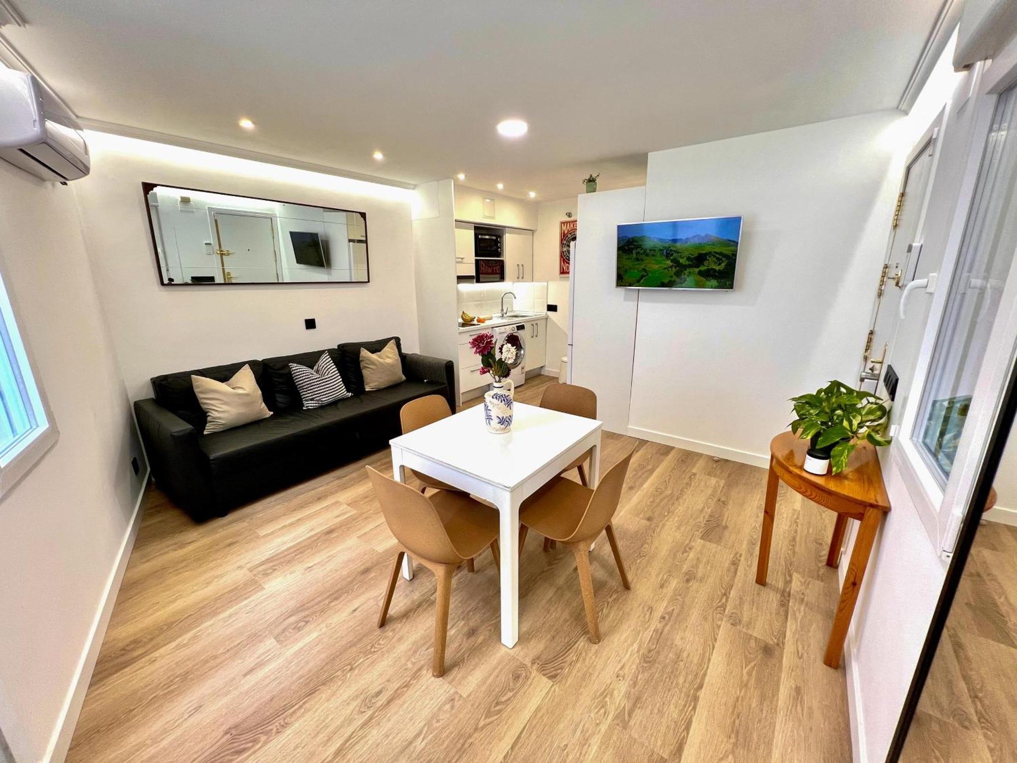 Apartment In The Heart Of Madrid-Piso En Malasana Eksteriør bilde