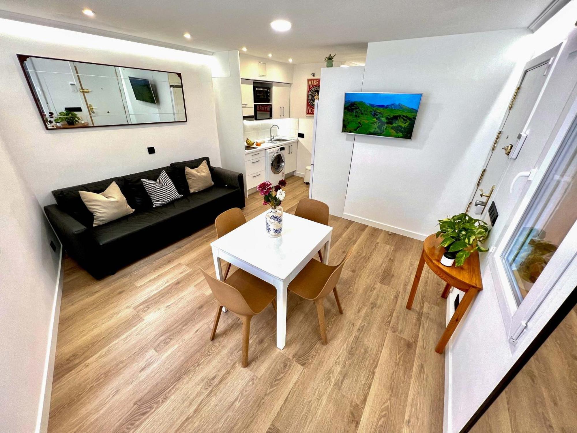 Apartment In The Heart Of Madrid-Piso En Malasana Eksteriør bilde